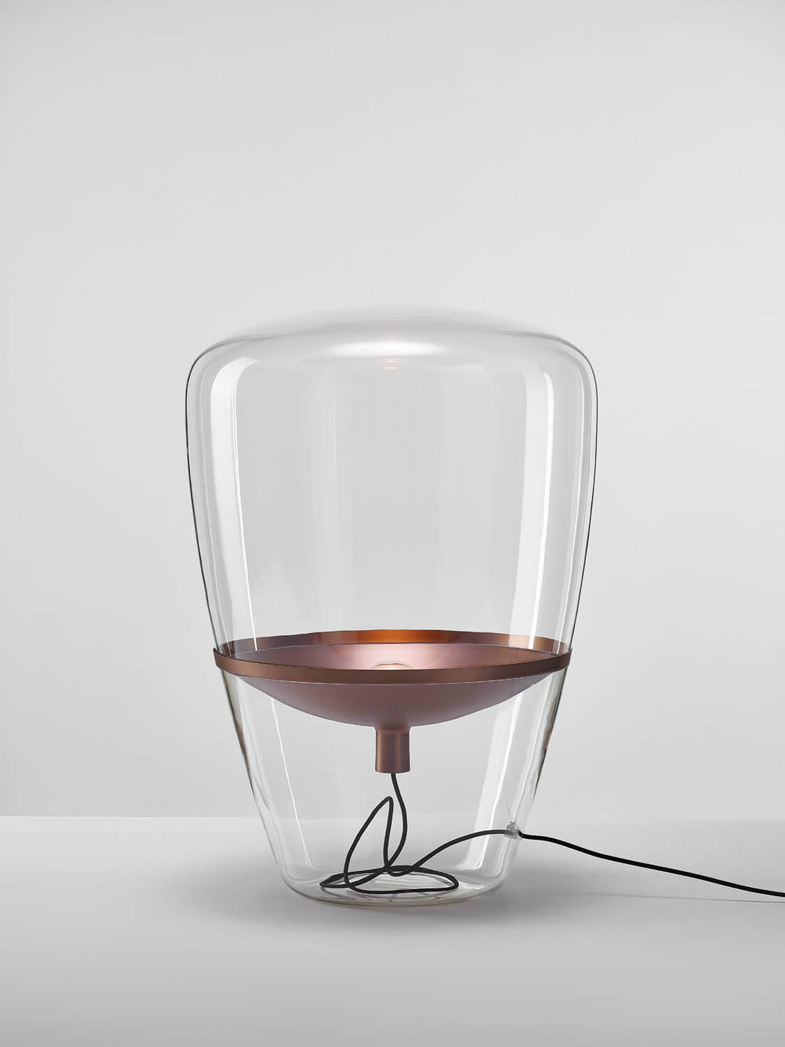 Brokis Balloons Large lamp features a handblown glass dome and sculptural copper centrepiece, exuding refined elegance.