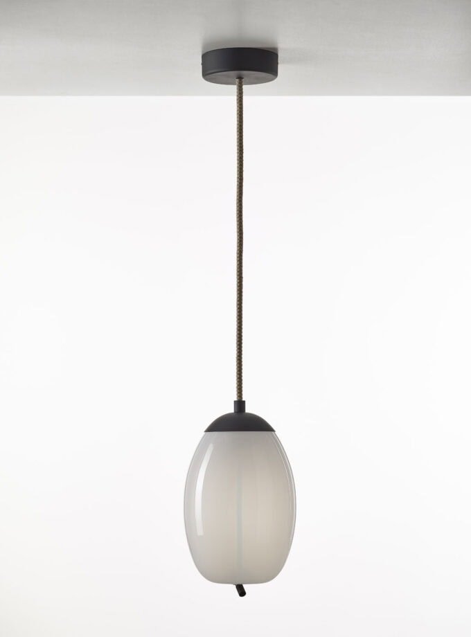 Knot Uovo Pendant