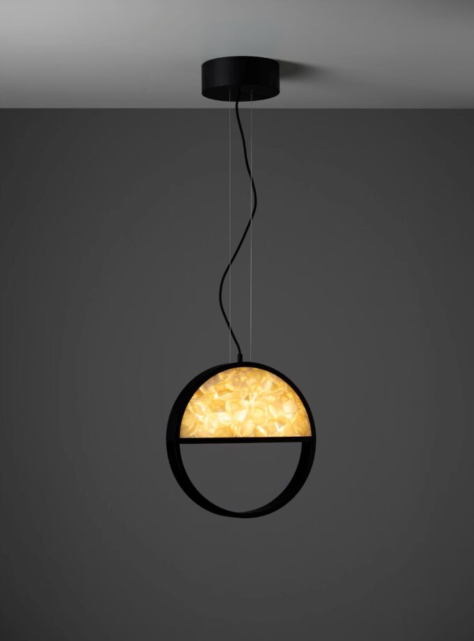 Geometric Circle 1/2 Top Pendant