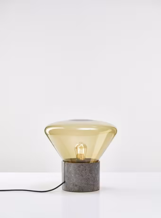 Muffins Wood 01 Table