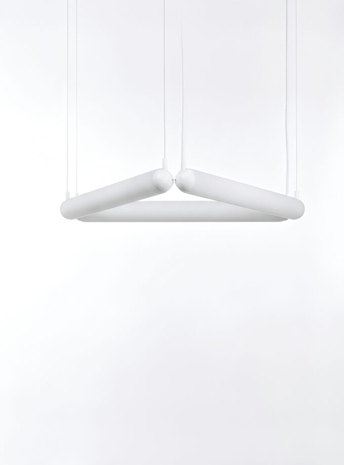 Puro Contour Triangle 600 Chandelier