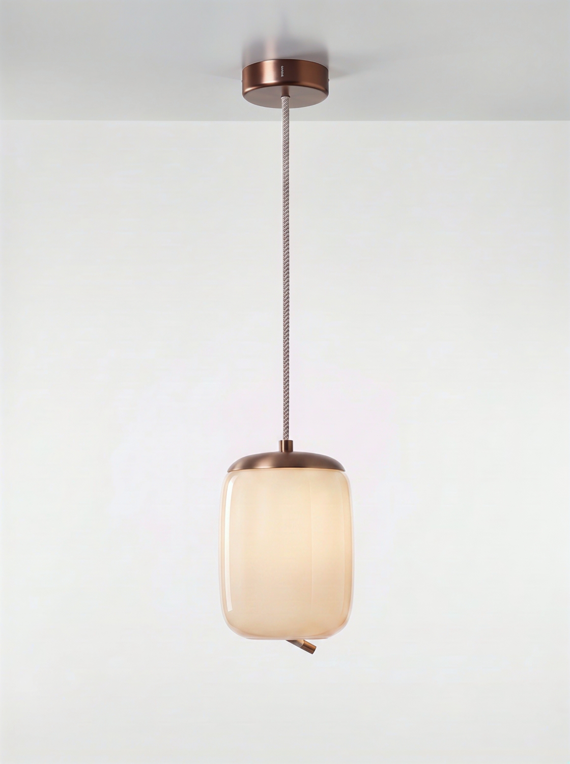collections_pendant_knot-cilindro_opaline-glass-with-inner-matte-surface-and-copper-finish