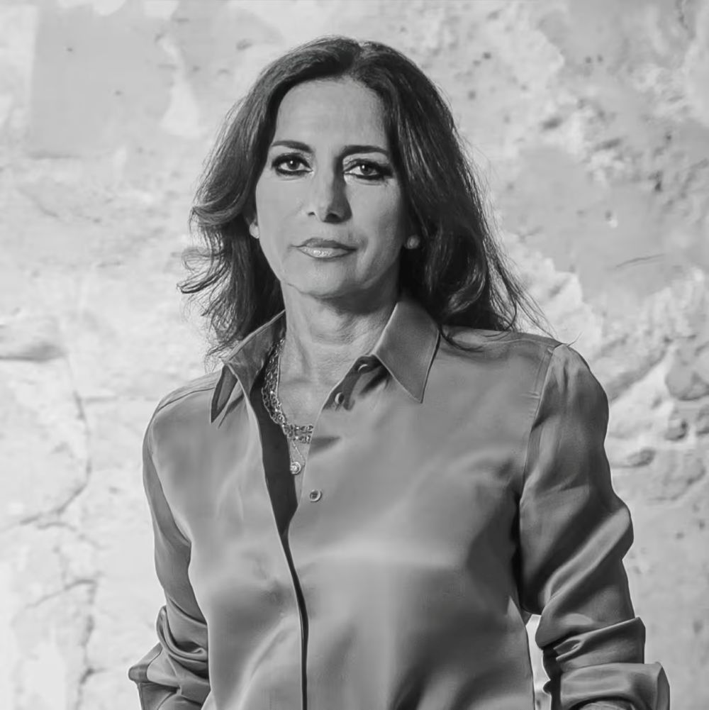 BROKISGLASS art director Simona Sbordone.