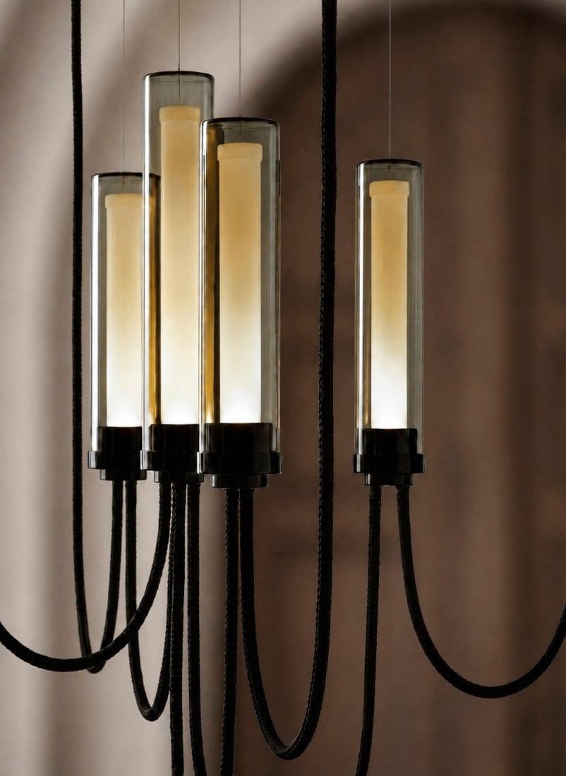 brokis-collections_arcade_criss-cross-v-small-in-smoke-grey-glass-and-glossy-black-detail-in-warm-interiors