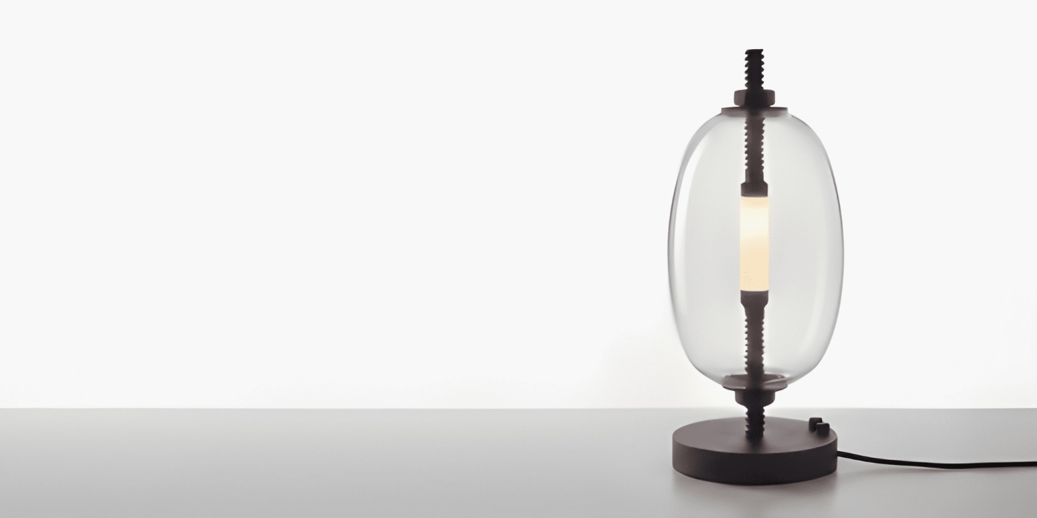 brokis-collections_under-pressure-table-little_transparent-glass-with-black-finish